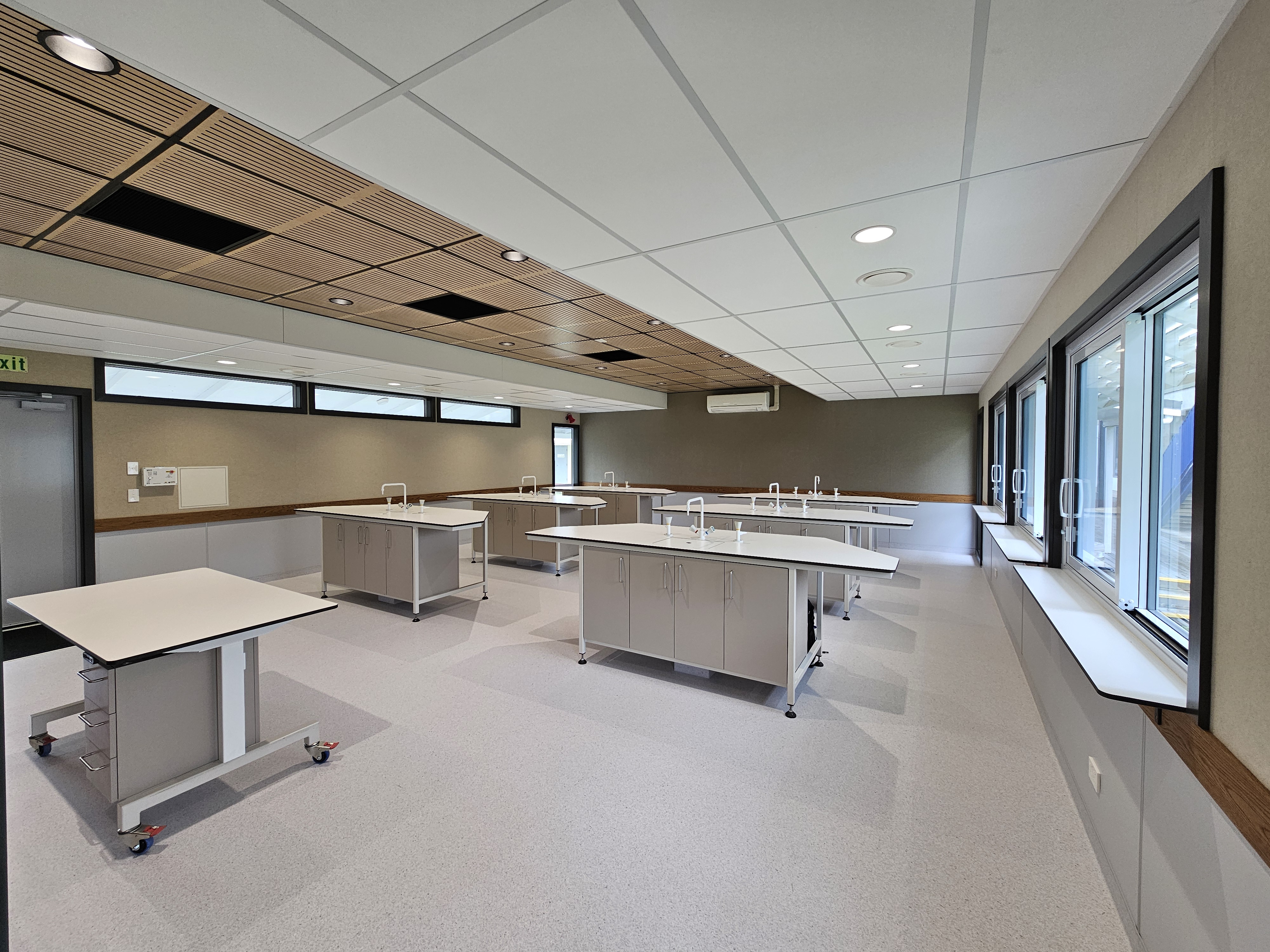 Hutt International Boys' School 